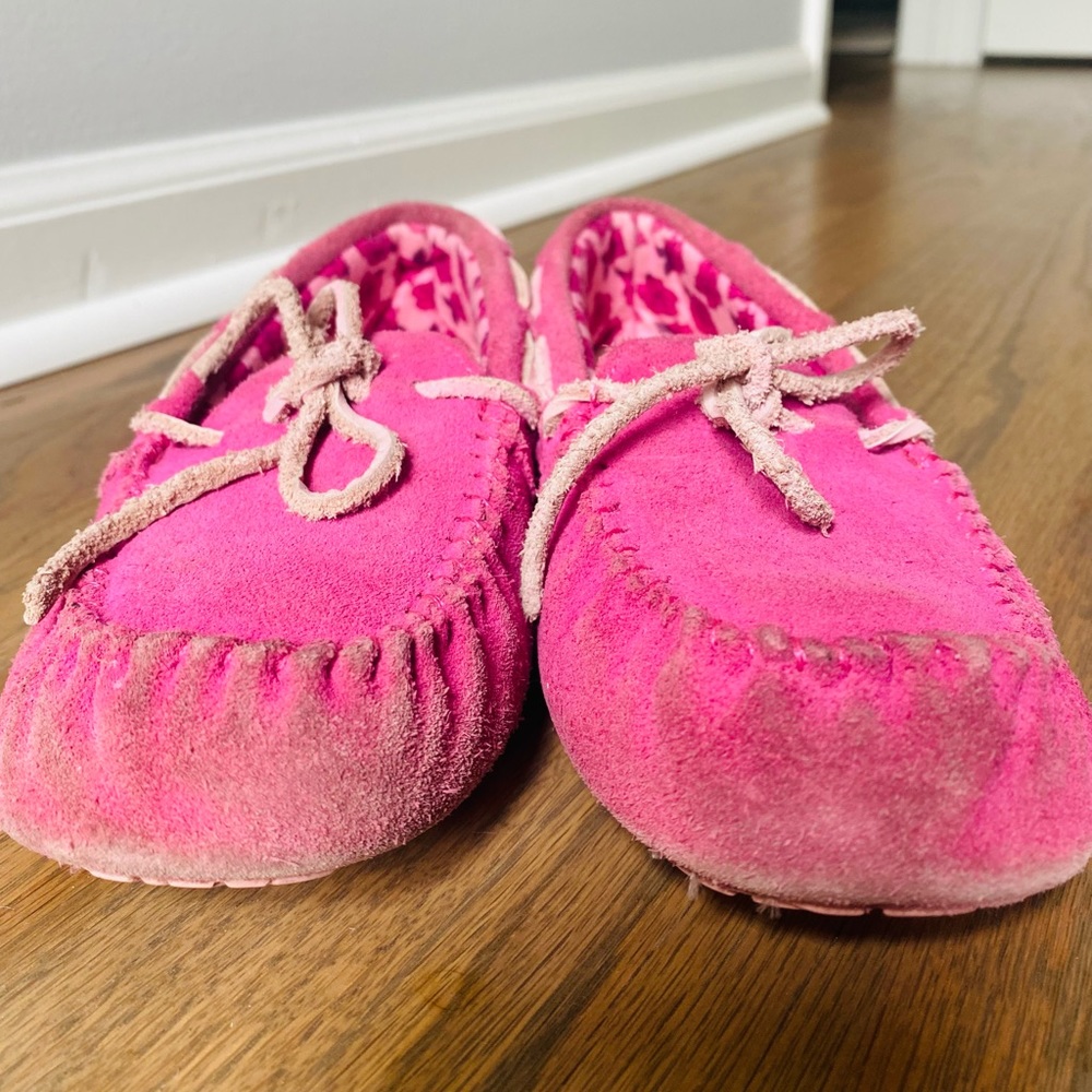 UGGS Ryder Rose Genuine Sheepskin Moccasin 3 Big Kids Shearling Slipper - Picture 7 of 9